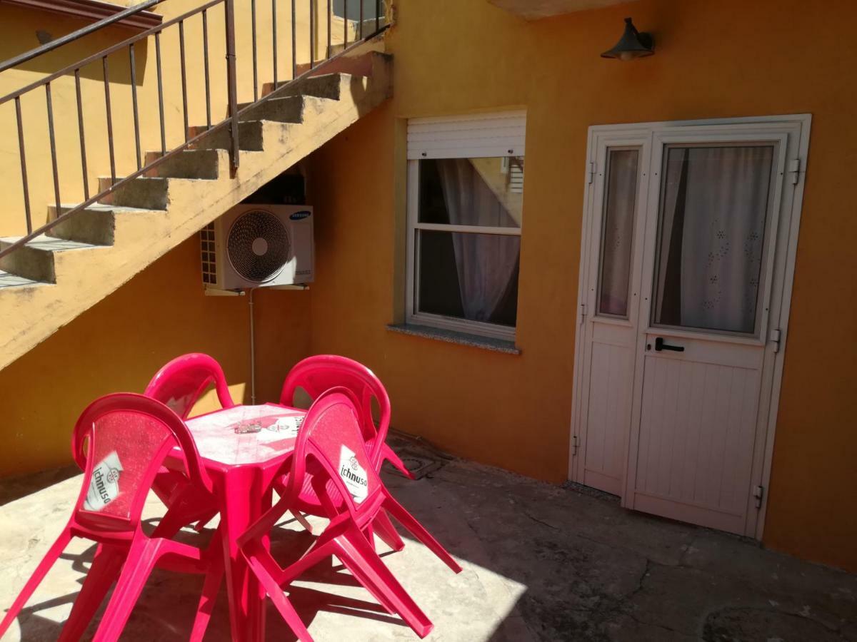 Casa Campidano Otel Càbras Dış mekan fotoğraf
